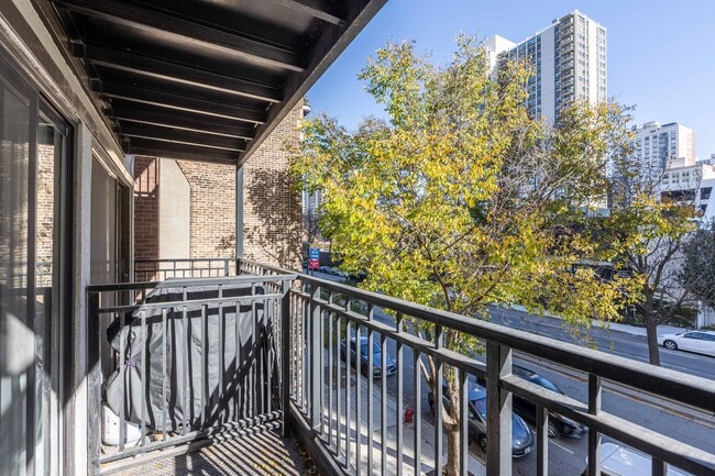 1214 N La Salle Dr unit B4, Chicago, IL 60610 - photo 7