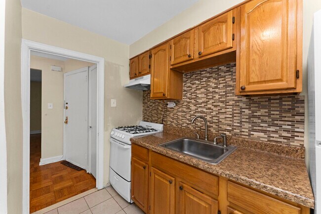 2314 76th Ave unit 2, Philadelphia, PA 19150 - photo 6