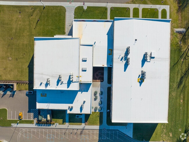 There are a few neighborhoods that are close to the school building.