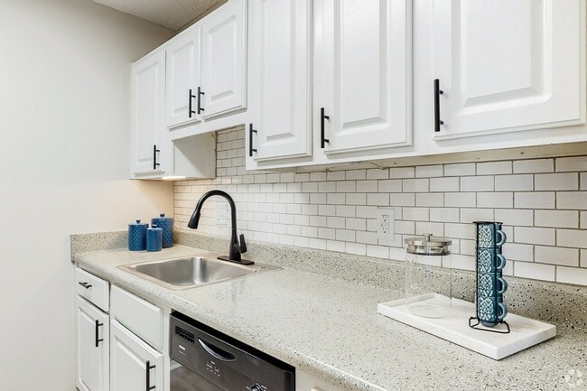 Park West Apartments, Mobile, AL 36695 - photo 4