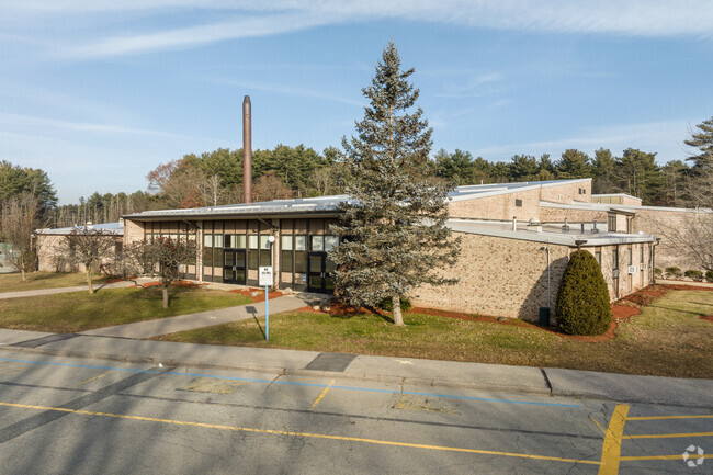 Stall Brook Elementary School in Bellingham has a student enrollment rate of 225.