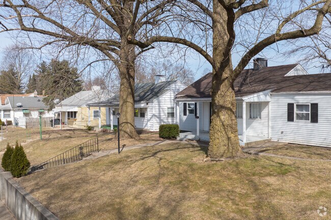 Most of the homes in Rum Village sit of small and tightly spaced lots.