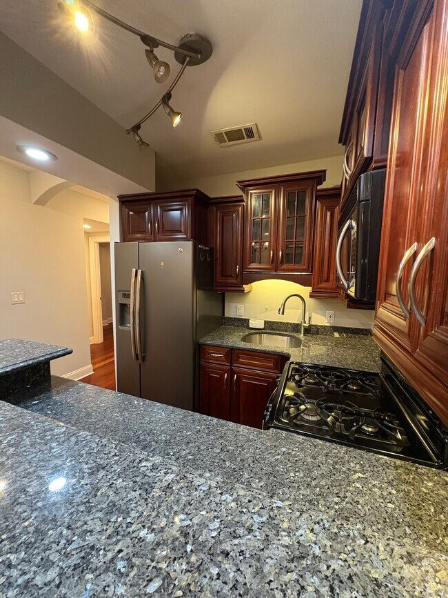 106 E Brookline St unit 1, Boston, MA 02118 - photo 3