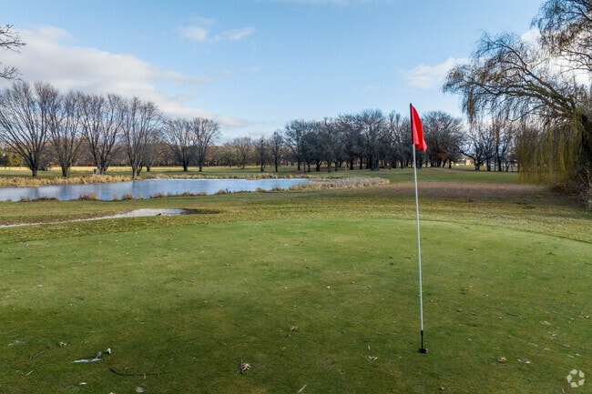 Bunker Hills is a premier golf destination nestled in beautiful Bunker Hills Regional Park in Coon Rapids, Minnesota.