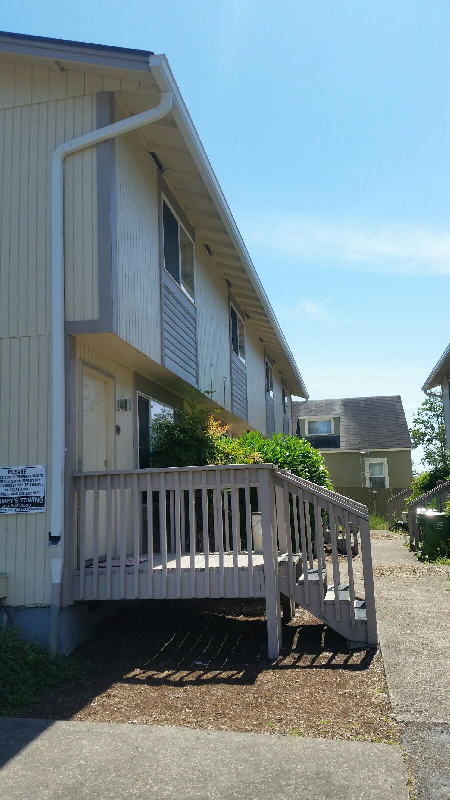 515 S 8th St unit 1, Saint Helens, OR 97051 - photo 1