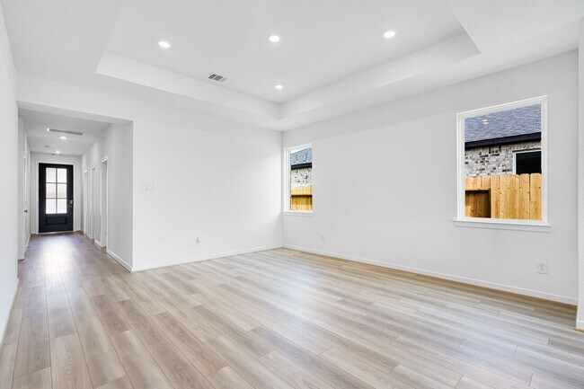 9730 Bixby Creek Dr, Cypress, TX 77433 - photo 2