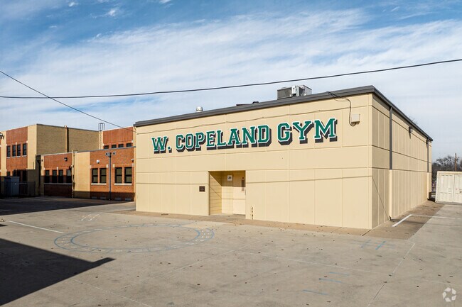 Students living in Fort Worth, TX may attend Richard J Wilson Elementary School.