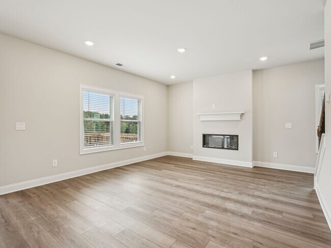 5040 Paravicini Place, Cumming, GA 30041 - photo 4