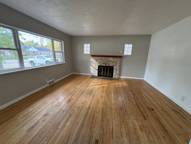 2812 Fuller Ave NE, Grand Rapids, MI 49505 - photo 7