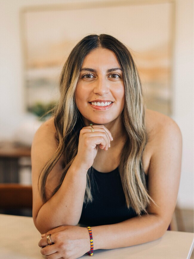 Angela Santamaria Saravia