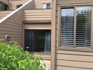 3353 Beacon St Unit B26, North Chicago, IL 60064