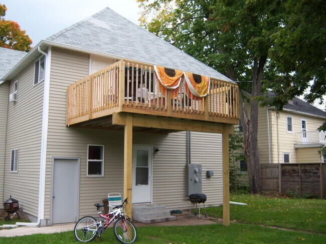 1014 Oxford Ave unit 1014.5 Oxford - 4 be, Eau Claire, WI 54703 - photo 6