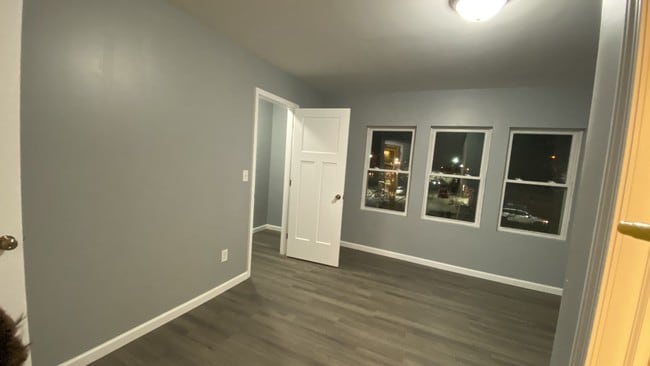 17 E Tompkins St, Columbus, OH 43202 - photo 4