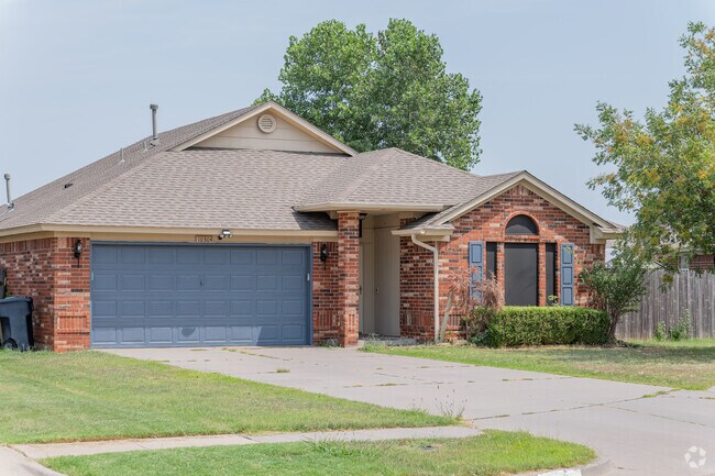 Brick ranch homes are a common style in the Mayfield neighborhood.