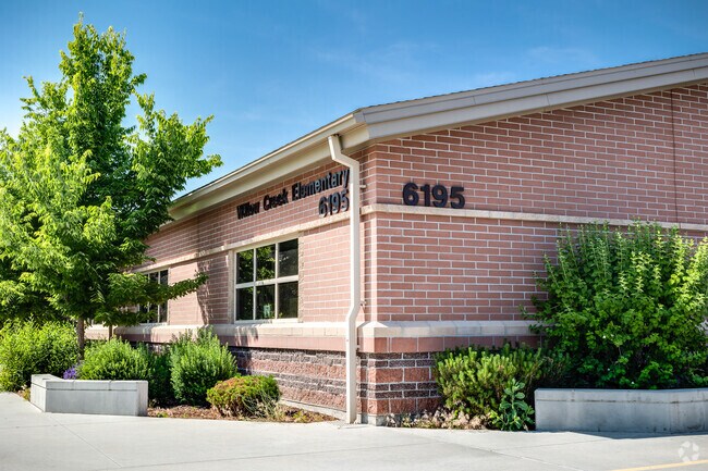 Willow Creek Elementary serves students in grades PK through 5th.
