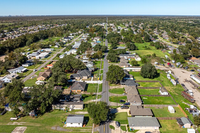Much of Saint Rose is laid out in a gridded pattern.