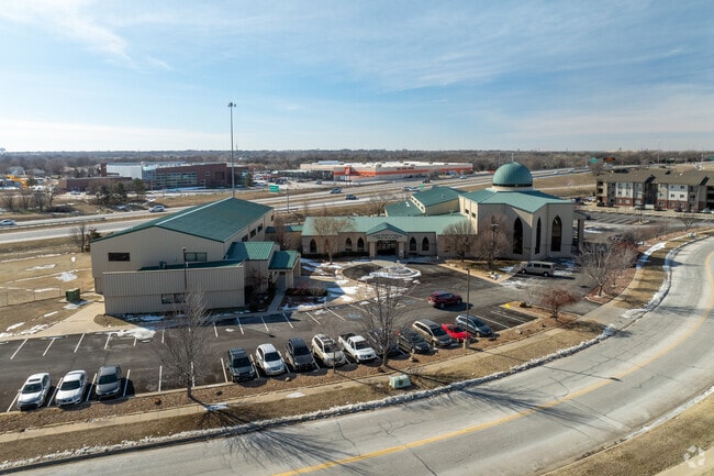 Annoor Islamic School is a school located just north of K96.