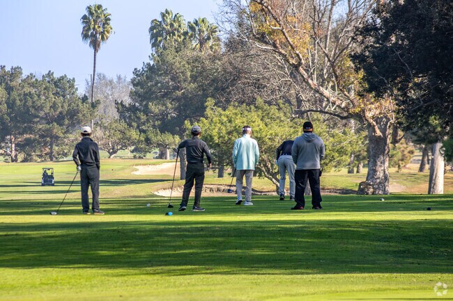 Lakewood Golf Course brings golfers from around the area with its great course.