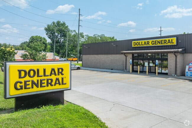 Dollar General and other shopping can be found off of Oxford State Road in Amanda-Oneida.