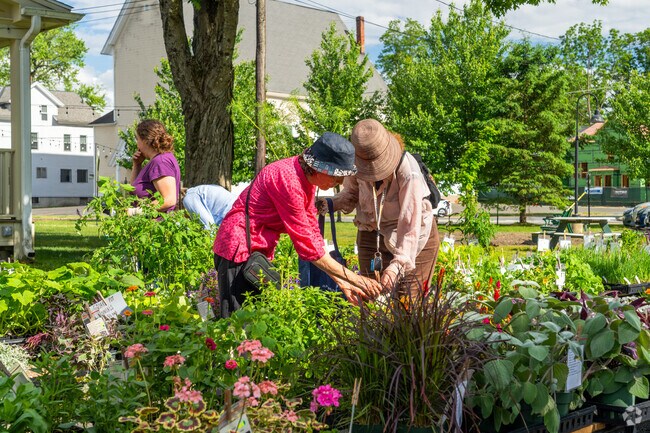 The Florence Farmers' Market happens at the Florence Civic Center on Wednesdays at 3-6pm.