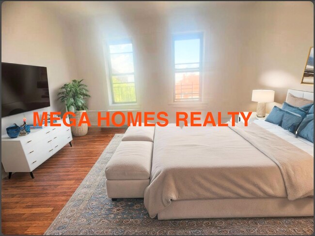 3130 37th St unit 3, Astoria, NY 11103 - photo 3