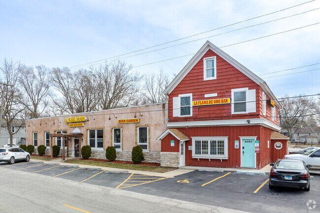 Le Flama De Oro, which provides a beer hall and traditional Mexican eatery.