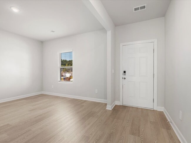 1620 Switchback Cir, Moore, SC 29369 - photo 2