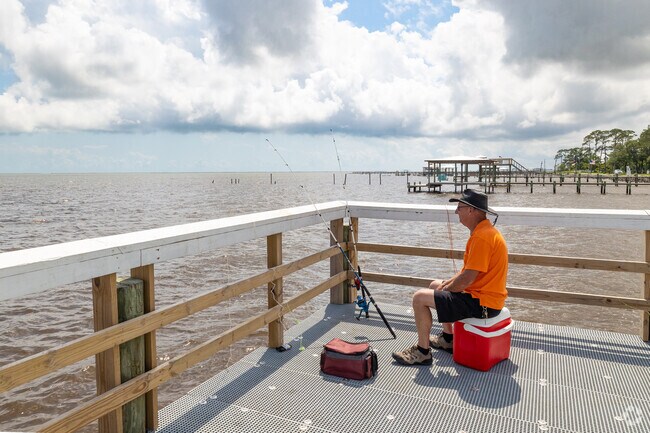 Rolston Park has a beautiful fishing pier for Bayou La Batre locals to enjoy.