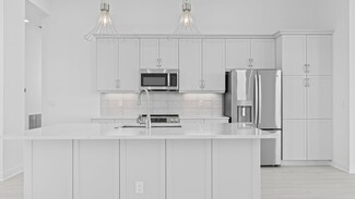 8247 SW Vecoli Way, Port Saint Lucie, FL 34987