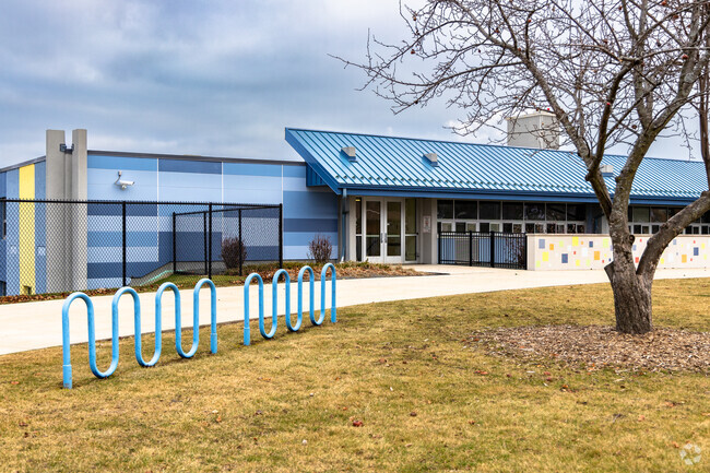 Mitchell Elementary is a great public school option for Cudahy's younger kids.