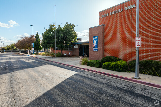 Barfield Elementary School is a public school and serves students in grades K-6.