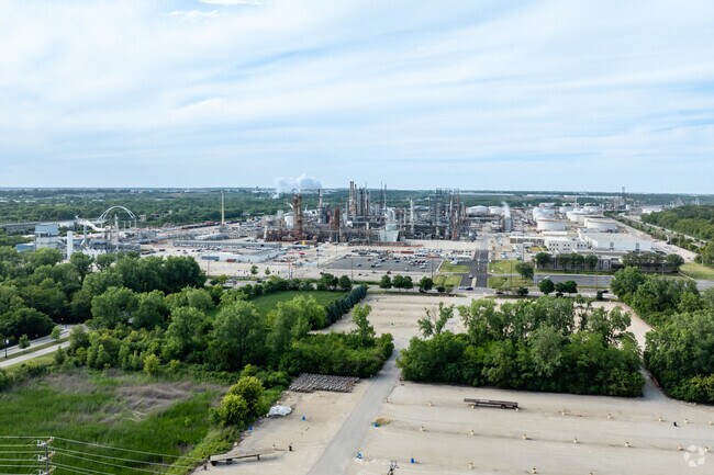 Big Run is within a 5-mile radius of two nuclear power plants and a Citgo petroleum plant.