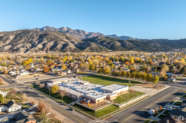 Your kids will enjoy learning in the inspiring atmosphere of Nebo View Elementary School.
