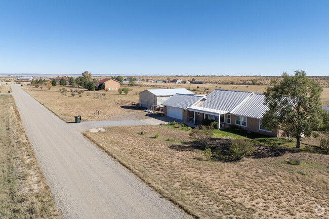 Most homes in Thunder Mountain were custom-built in the Northern New Mexico style.