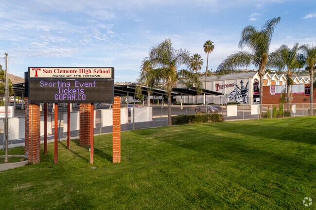 San Clemente High School is a public school located in none other than San Clemente.