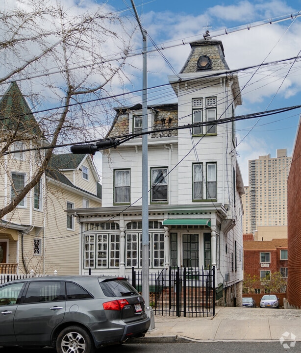 Detached Victorian Homes: Of Differing Styles To Choose From