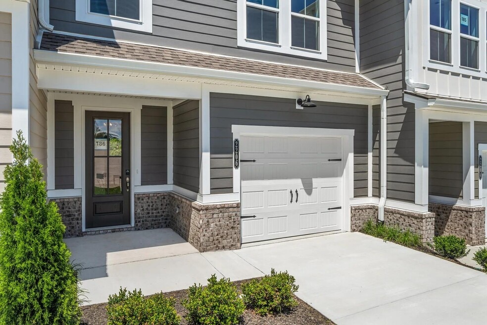 2206 Melk Ln, Columbia, TN 38401 - photo 1