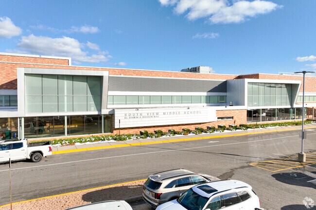 South View Middle School is ranked the #8 best public middle school in MN.