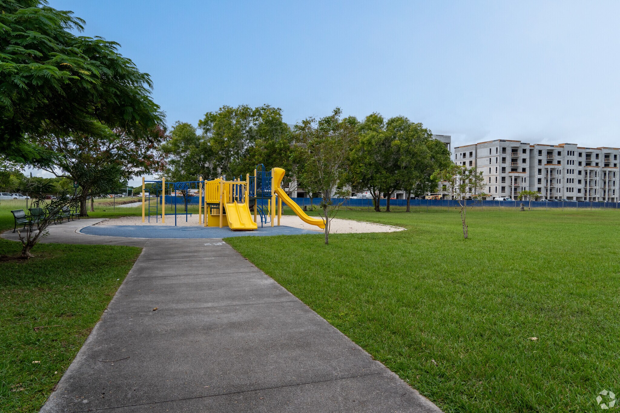 About Calusa Club Estates Schools, Demographics, Things to Do