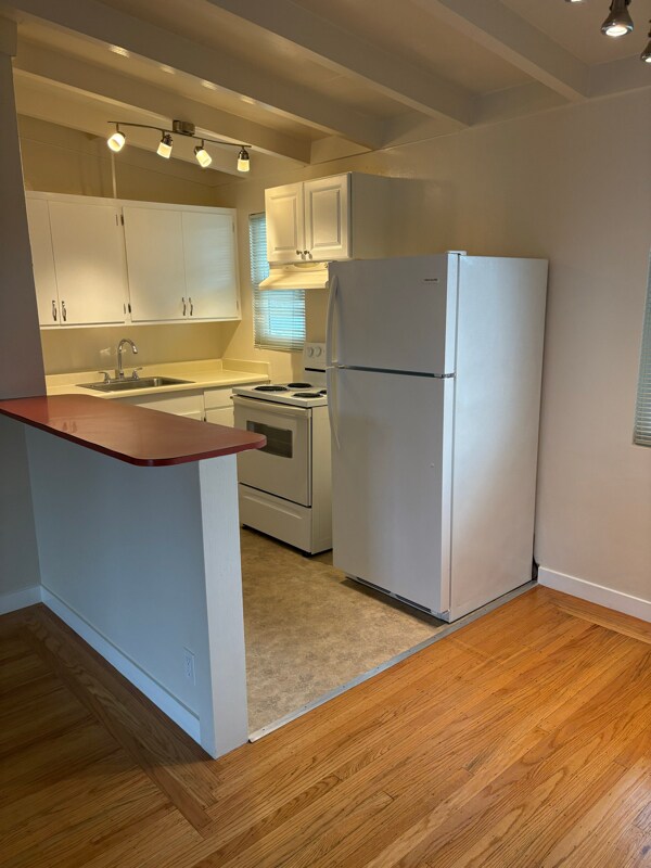 12 Pacheco St unit 6, San Rafael, CA 94901 - photo 2