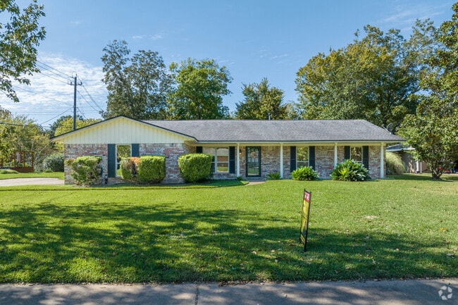 Single story ranch style homes are a common style found in Lake Jackson, Texas.