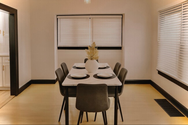 1912 Fernwood Ave, Toledo, OH 43607 - photo 4