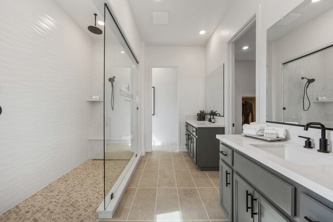 10220 Elara Way, Elk Grove, CA 95757 - photo 5