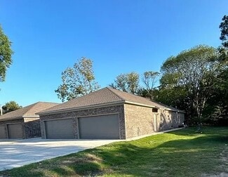 1717 Bowie St, Conway, AR 72032