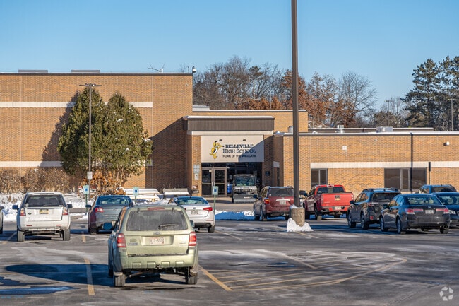 Belleville High School has an overall B+ rating on Niche.