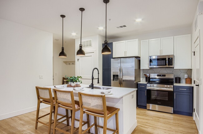 Agave Ranch, Glendale, AZ 85307 - photo 5