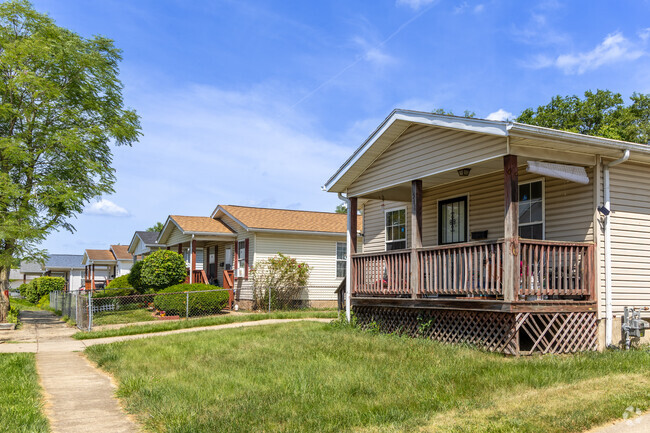 Edgemont features many affordable homes throughout the neighborhood.