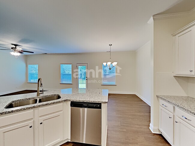 689 Woodall Rd, Stockbridge, GA 30281 - photo 4