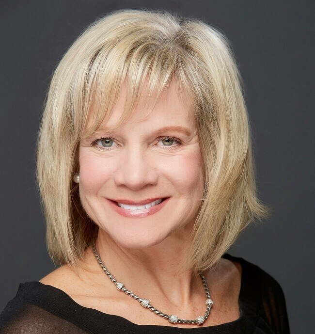 Lynn Thomson