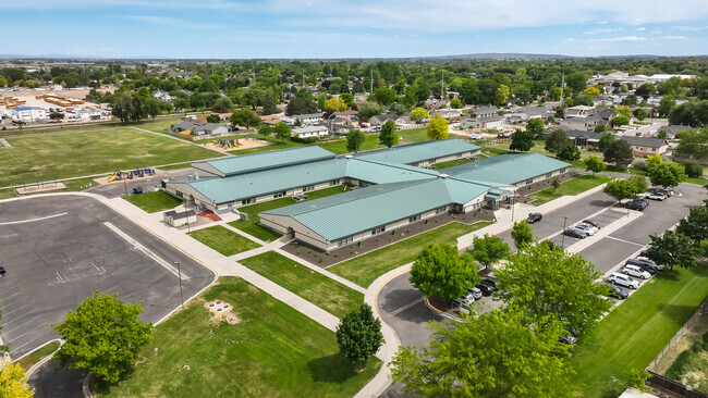 Sherman Elementary is a well rated school and conveniently located southeast of Nampa.